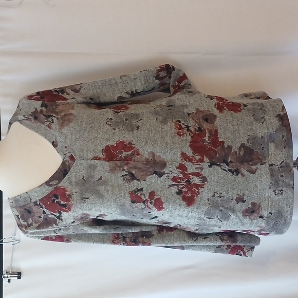 Ellen Tracy Floral V-Neck Women's Sweater Top Heathered Grey Floral Sz Med/L - Picture 8 of 10